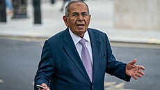 lenové rodiny indického miliardáe Hinduji byli bhem procesu v enev...