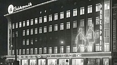 V roce 1945 byl obchodní dm pejmenován na Prkopník, pozdji pak nesl název...
