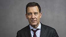 Clive Owen (Pasadena, 6. února 2024)