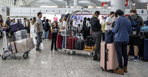Váznoucí letecký provoz nad Tureckem. Smartwings hrozí zrušením spojů