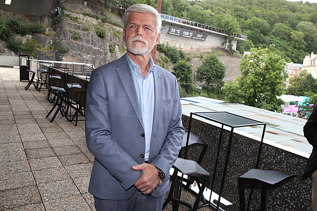 Skopeček ve Varech zavzpomíná na mládí, bude tam i Pavel a Fiala. Babiš míří jinam