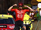 NEJSILNJÍ. Kevin Vauquelin slaví vítzství ve druhé etap Tour de France.