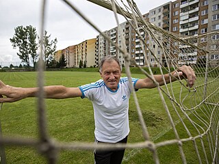 Na olomouckém sídliti Jií Vít i v sedmdesáti cepuje divizní brankáe.