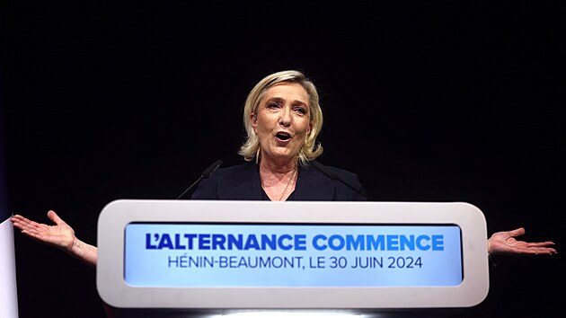 Ve Francii podle oekvn zvtzila krajn pravice Marine Le Penov. (30. ervna 2024)