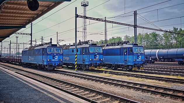 Ti esa, konktrtn 363.519-0 a 363.003-5 a 363.010-0, ekajc na ndra v esk Tebov (kvten 2023)