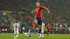 Dani Olmo ze �pan�lska se raduje ze vst�eleného gólu Gruzii.