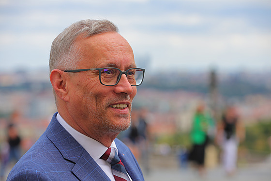 Ministr pro evropské záleitosti Martin Dvoák (STAN) po schzce s prezidentem...