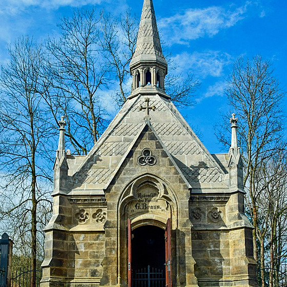 Hrobka rodiny Brass, Dolní Podlu�í