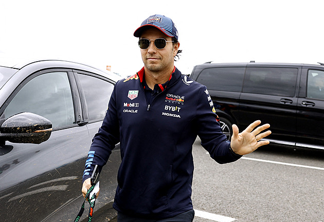 Počítá Pérez své poslední závody v F1? Na jeho místo se tlačí dva jezdci
