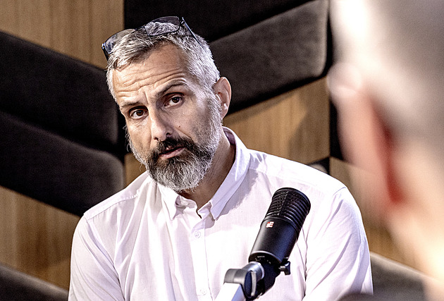 Divný boj s dezinformacemi. Všechna opatření budou zbytečná, pokud důvěra ve vládu je sotva pětinová