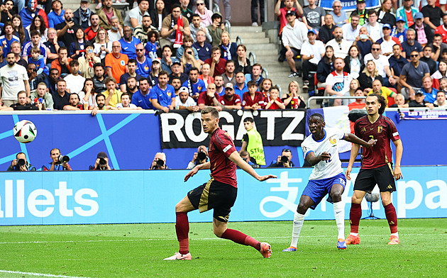 Francie - Belgie 1:0, neatraktivní zápas rozhodla sražená střela Kola Muaniho