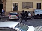 Policisté se samopaly ped Snmovnou. Práv tu probíhá policejní cviení