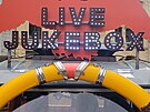 Live Jukebox u Vdeln kolondy pohnj iv muzikanti