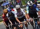 Mathieu van der Poel z Alpecinu (uprosted) bhem tvrté etapy Tour de France