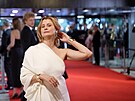 Here�ka Jitka Schneiderová na zakon�ovacím �erveném koberci 58. ro�níku MFFKV.
