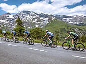 Norský cyklista André Drege (uprosted) bhem tvrté etapy etapového závodu...