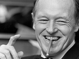 Jene hrubé násilí nestailo, Armasovy síly ítaly jen necelou ptistovku...