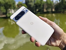 Google Pixel 8 Pro