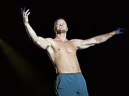 Dan Reynolds z kapely Imagine Dragons v Tamp� (18. b�ezna 2023)