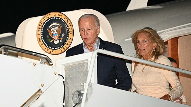 Joe Biden s man�elkou Jill na Hagerstown Regional Airport (29. �ervna 2024)