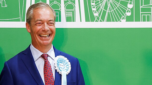 Pedseda britsk strany Reform UK Nigel Farage reaguje na zskn svho prvnho poslaneckho mandtu. (5. ervence 2024)