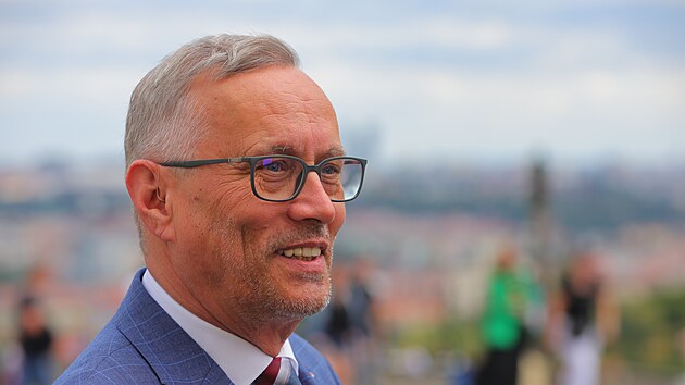 Ministr pro evropské zále�itosti Martin Dvo�ák (STAN) po sch�zce s prezidentem...