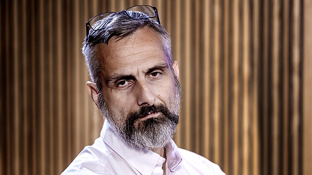 Hostem po�adu Rozst�el je plukovn�k Otakar Folt�n, vl�dn� koordin�tor strategick� komunikace st�tu.