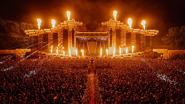 Atraktivn hlavn scna festivalu Beats for Love. (7. ervence 2024)