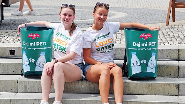 Lovci petek ani letos nechybli na Mezinrodnm filmovm festivalu Karlovy Vary. (6. ervence 2024)