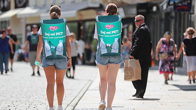 Lovci petek ani letos nechybli na Mezinrodnm filmovm festivalu Karlovy Vary. (6. ervence 2024)