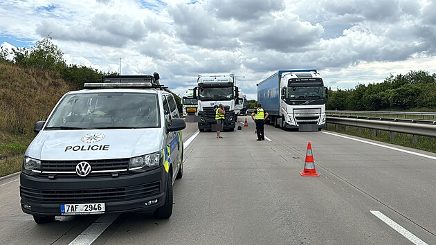 Dopravu na Praskm okruhu pobl Jesenice zkomplikovala dopravn nehoda (8. ervence 2024)