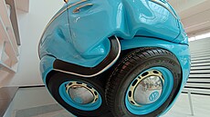 Broukokoule od indonéského um�lce Ichwana Noora v amsterdamském sídle firmy Ben...