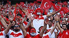 Turetí fanouci ped utkáním s Nizozemskem.