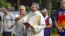 Slavnostní otev�ení nového úseku cyklostezky mezi obcemi Lu�ná a Vala�ské...