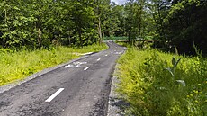 Mezi obcemi Lu�ná a Vala�ské P�íkazy vede nový úsek cyklostezky, který se stane...