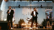 P�vci z tria Muzikály naruby na pódiu