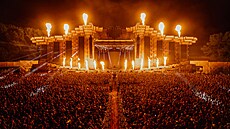 Atraktivní hlavní scéna festivalu Beats for Love. (7. ervence 2024)