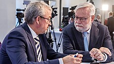 Místop�edseda Senátu za ODS Ji�í Oberfalzer a p�edsedou poslaneckého klubu ODS...