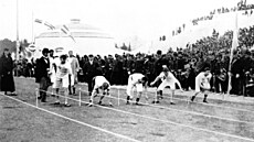 Start závodu na 100 metr� na olympijských hrách v Aténách 1896.
