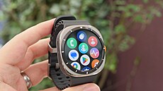 Samsung Galaxy Watch 7 a Watch Ultra