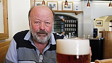 Fotograf Jaroslav Sýbek v jeho oblíbeném hostinci a budjovické legendární...