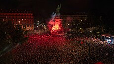 Francouzi se shromádili v Paíi, aby protestovali proti krajn pravicovému...