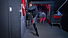 Dominik Badinka se rozcviuje ped zápasem Malmö.
