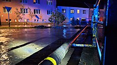 V Milonicích na Vykovsku se voda vylila z potoka a zatopila obec. (30. ervna...