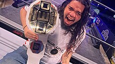 Hrá Mortal Kombatu Alex Dyloch Ruiz