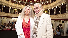 Dá�a Vokatá a Old�ich Kaiser osobn� uvedli v karlovarském divadle snímek...