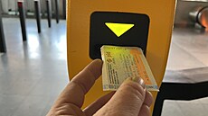 V nkterých pípadech je jízdenka na MHD vydaná prodejním automatem o nkolik...