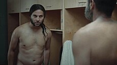 Logan Marshall-Green a David Duchovny ve filmu Reverse the Curse (2023)