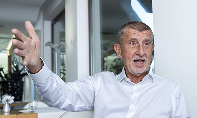 KOMENTÁŘ: Naše zdravotnictví je na kapačkách, píše Babiš