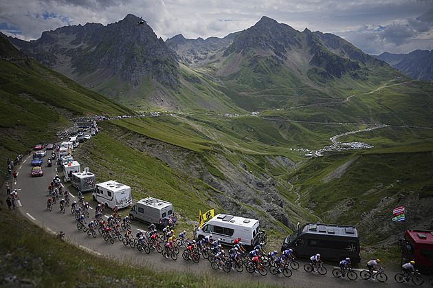 ONLINE: Královská etapa Tour. Pyreneje hostí další bitvu, zaútočí i Vingegaard?
